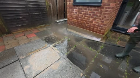 Pressure cleaning services in Golden Gate, FL
